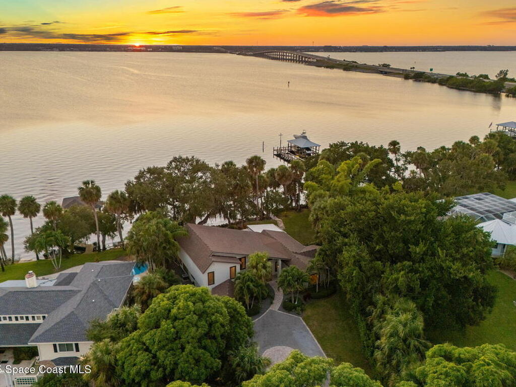 8535 S Tropical Trail, Merritt Island, FL 32952