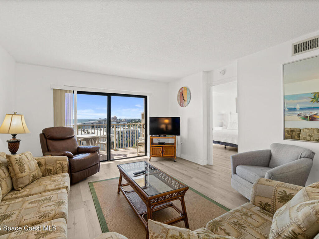 7520 Ridgewood Avenue, Cape Canaveral, FL 32920