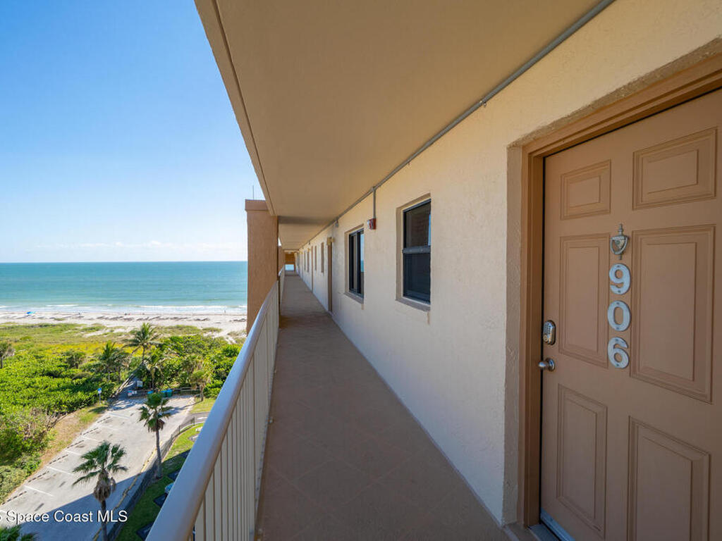 7520 Ridgewood Avenue, Cape Canaveral, FL 32920