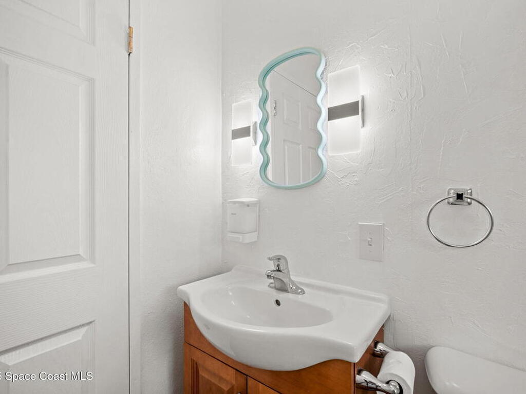 95 Peck Avenue, Merritt Island, FL 32952