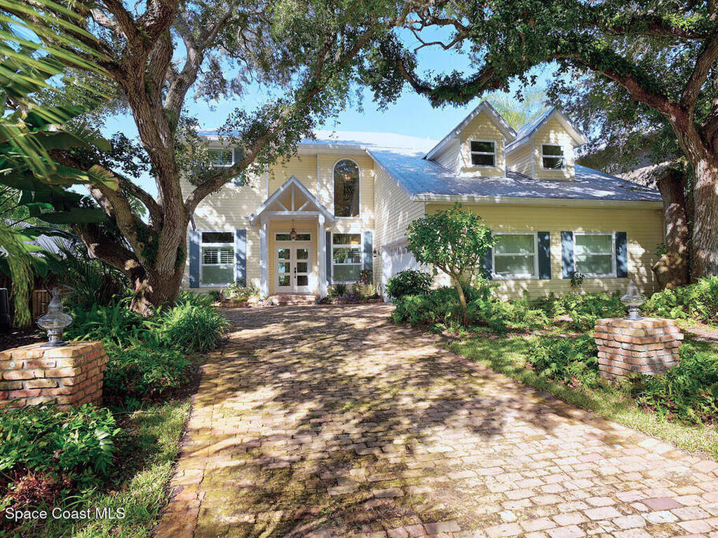 5930 Riverside Drive, Melbourne Beach, FL 32951