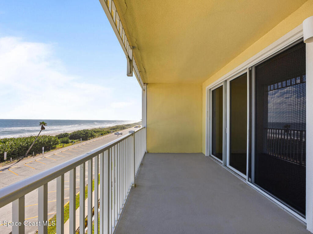 1 Eighth Avenue, Indialantic, FL 32903
