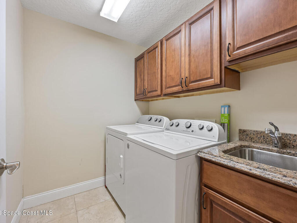 1 Eighth Avenue, Indialantic, FL 32903