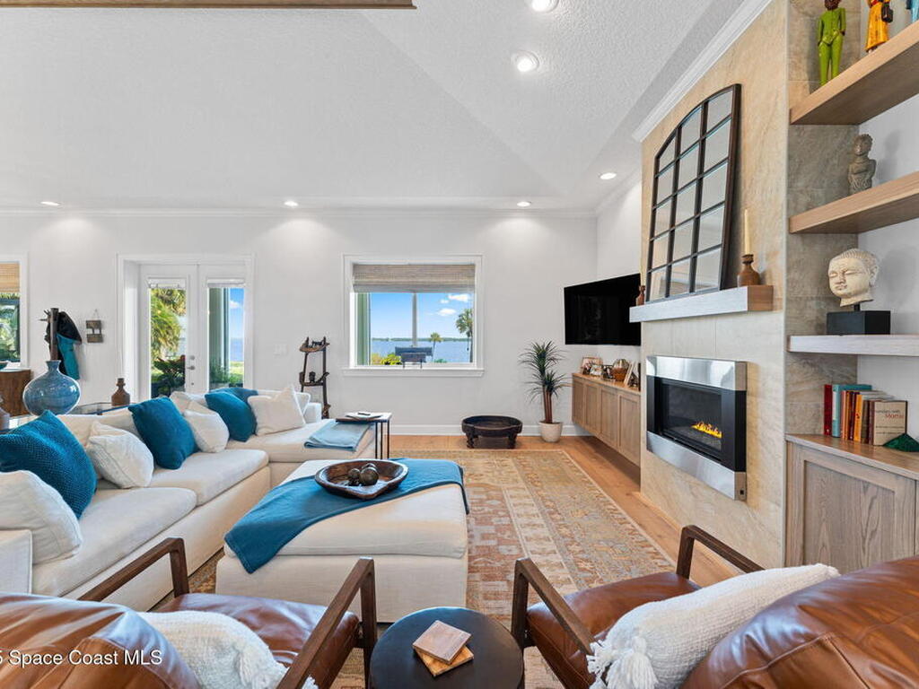 413 N Indian River Drive, Cocoa, FL 32922