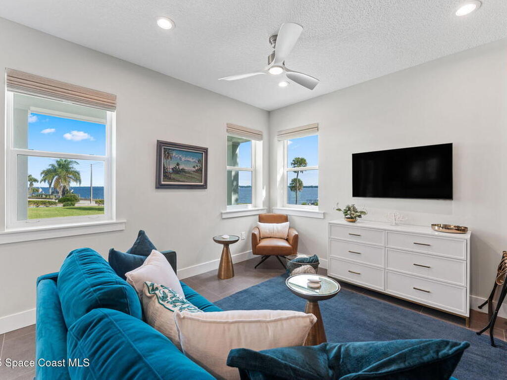 413 N Indian River Drive, Cocoa, FL 32922