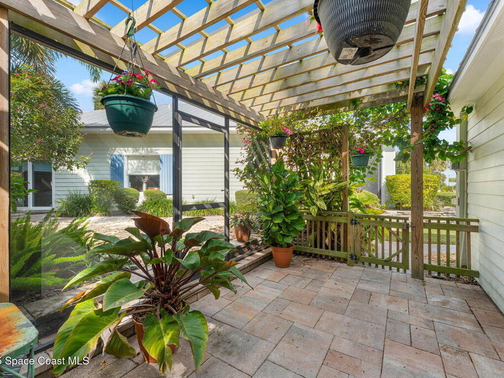 413 N Indian River Drive, Cocoa, FL 32922