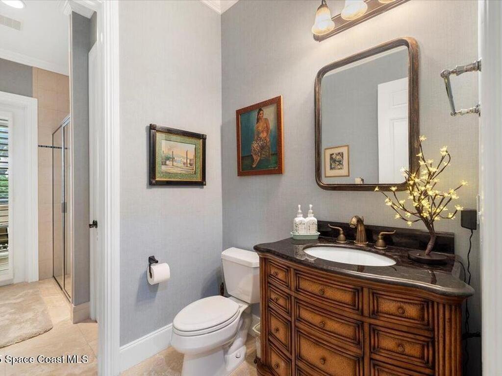 651 N Tomahawk Trail, Indian River Shores, FL 32963