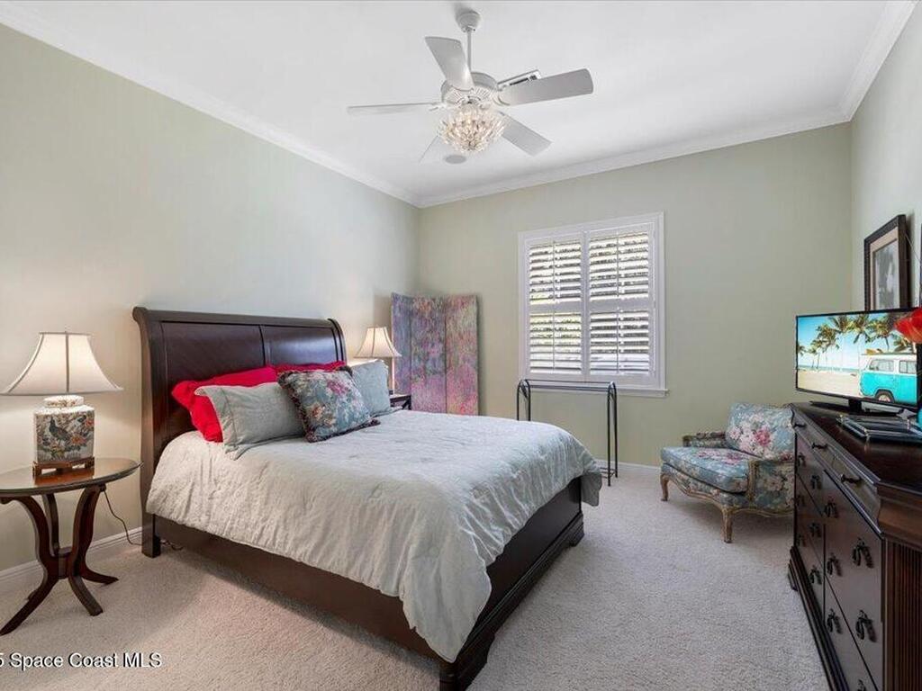 651 N Tomahawk Trail, Indian River Shores, FL 32963