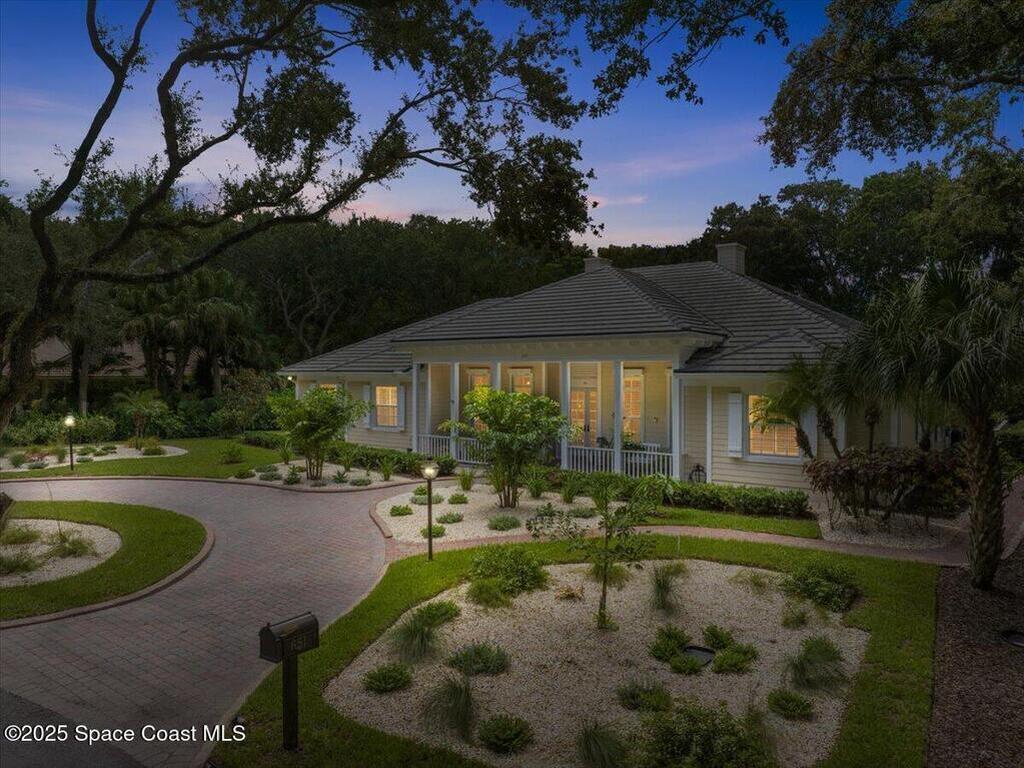 651 N Tomahawk Trail, Indian River Shores, FL 32963