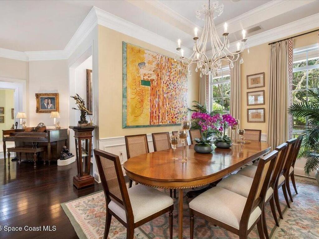 651 N Tomahawk Trail, Indian River Shores, FL 32963