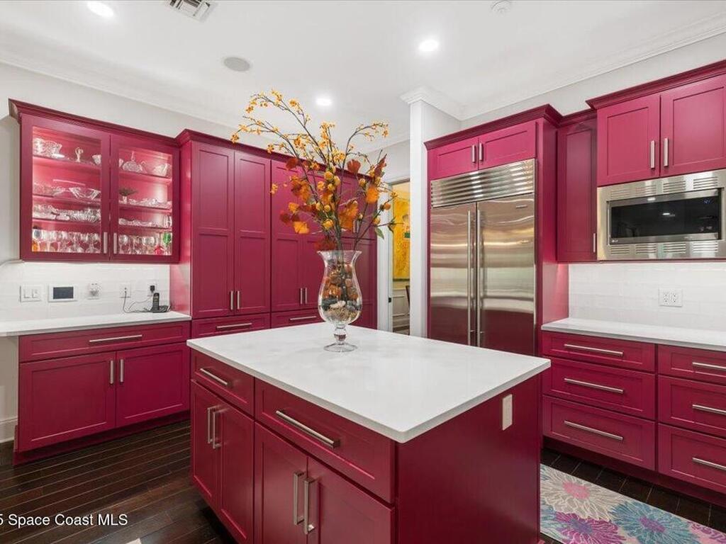 651 N Tomahawk Trail, Indian River Shores, FL 32963