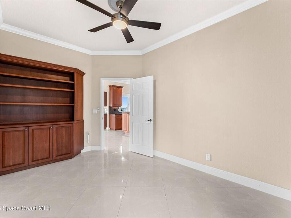 10285 S Tropical Trail, Merritt Island, FL 32952