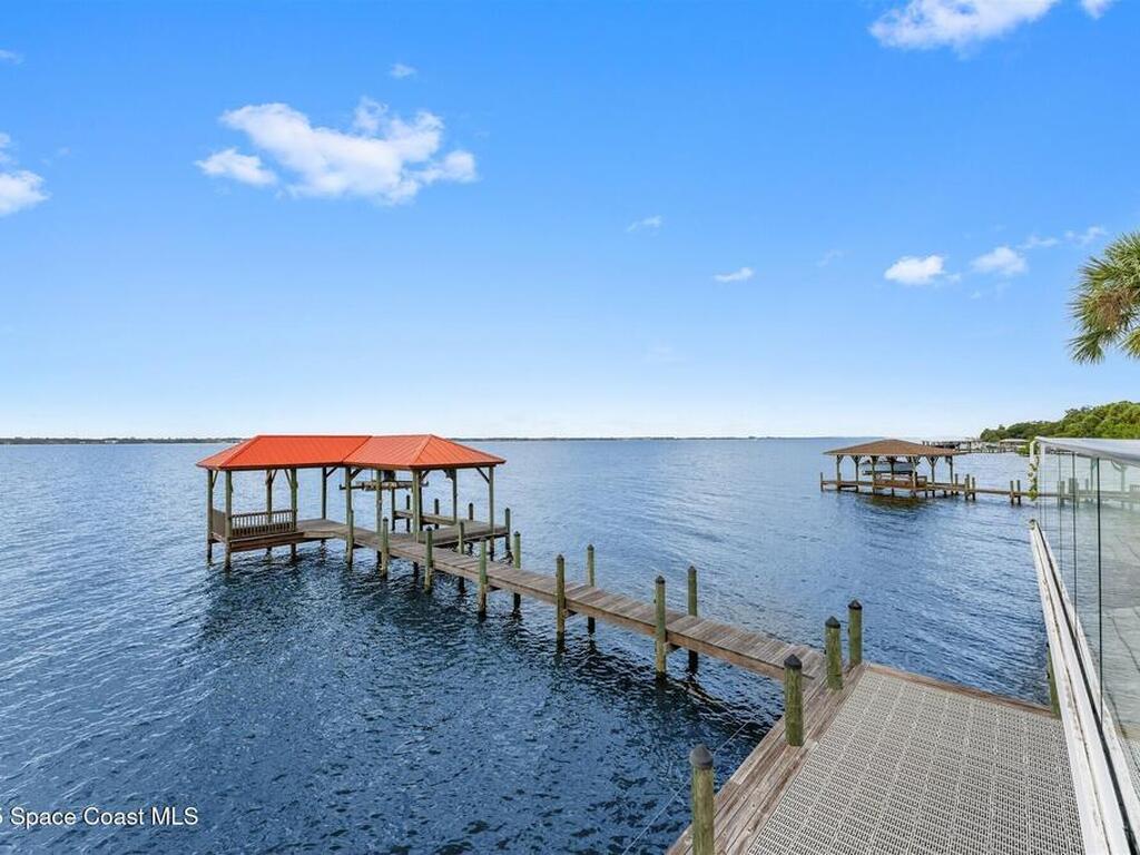 10285 S Tropical Trail, Merritt Island, FL 32952