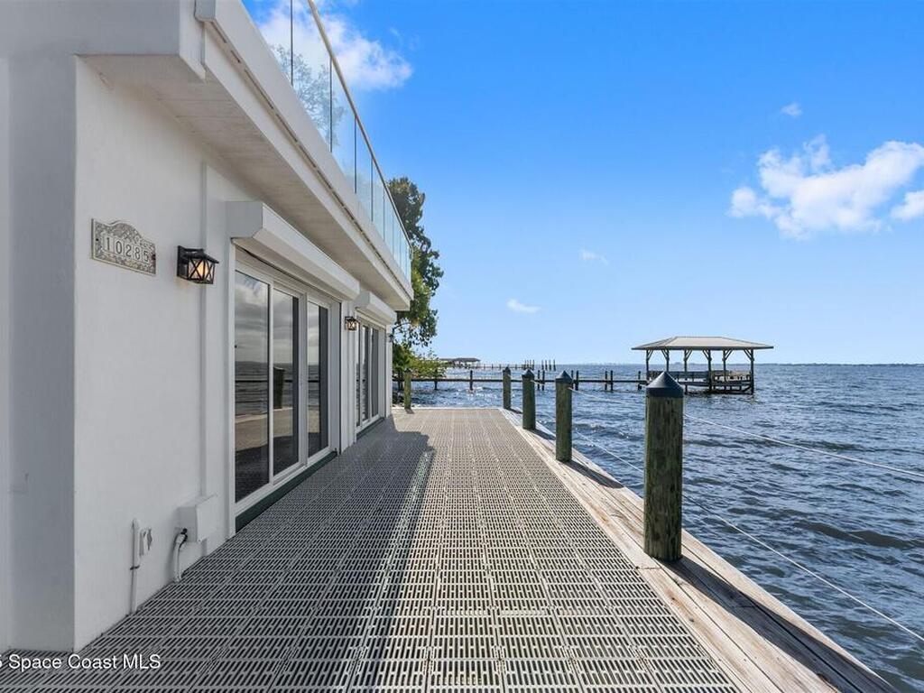 10285 S Tropical Trail, Merritt Island, FL 32952