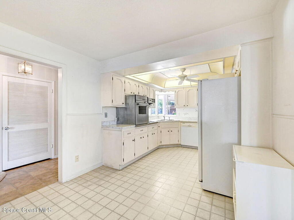 159 Antigua Drive, Cocoa Beach, FL 32931