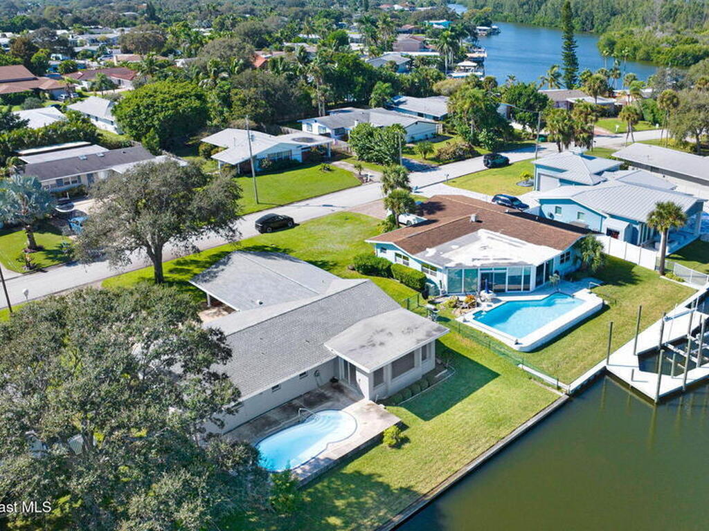 159 Antigua Drive, Cocoa Beach, FL 32931