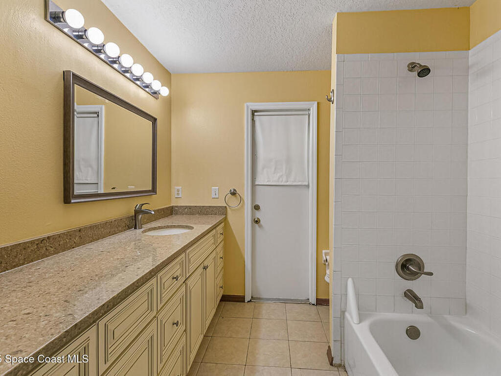 1047 Tortoise Cove, Melbourne, FL 32935