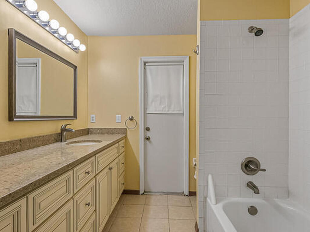 1047 Tortoise Cove, Melbourne, FL 32935