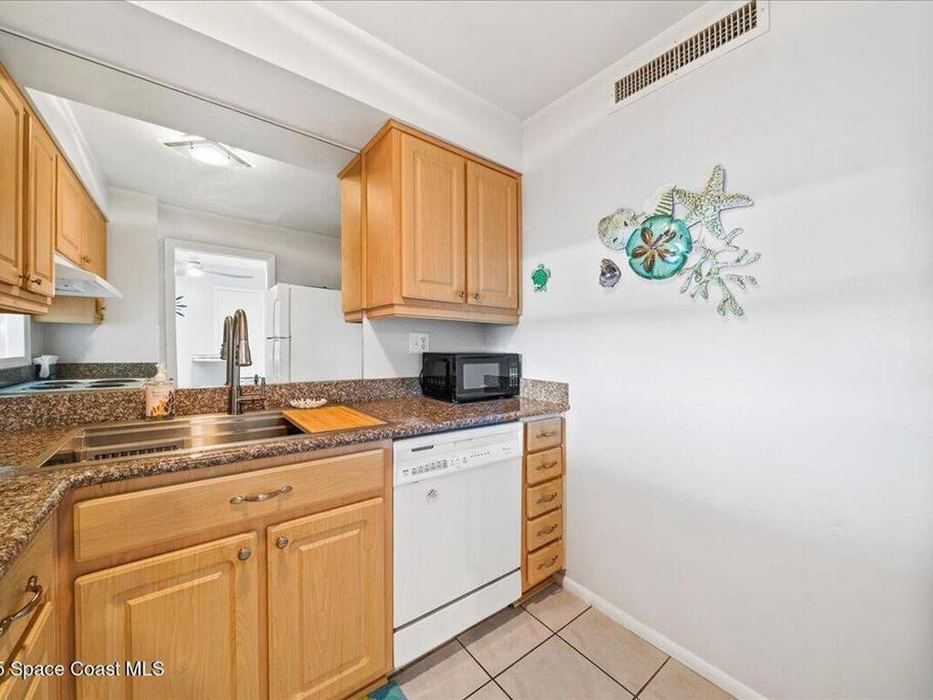 3190 N Atlantic Avenue, Cocoa Beach, FL 32931