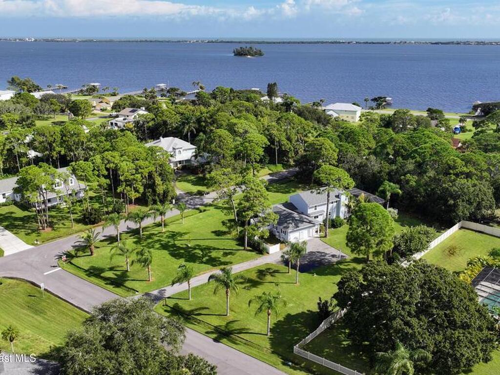 3435 Huggins Drive, Malabar, FL 32950