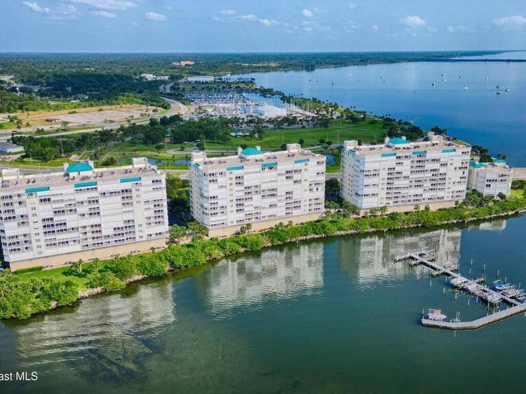 5 Indian River Avenue, Titusville, FL 32796