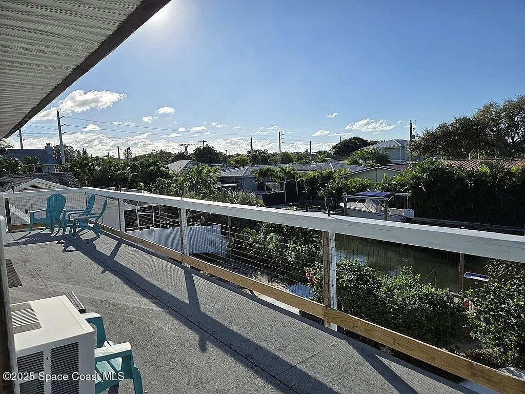 725 Puesta Del Sol Plaza, Indialantic, FL 32903