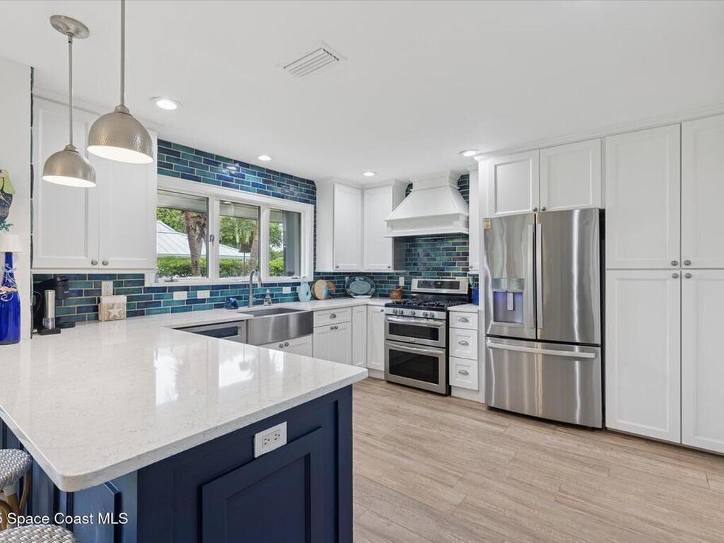 905 Starboard Dr Drive, Vero Beach, FL 32963