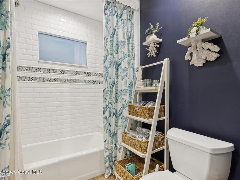 905 Starboard Dr Drive, Vero Beach, FL 32963