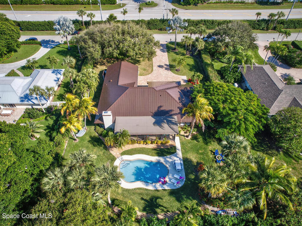 905 Starboard Dr Drive, Vero Beach, FL 32963