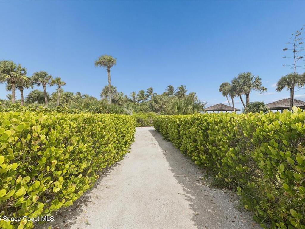 905 Starboard Dr Drive, Vero Beach, FL 32963