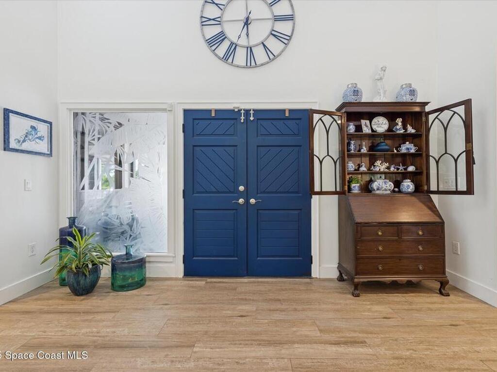 905 Starboard Dr Drive, Vero Beach, FL 32963