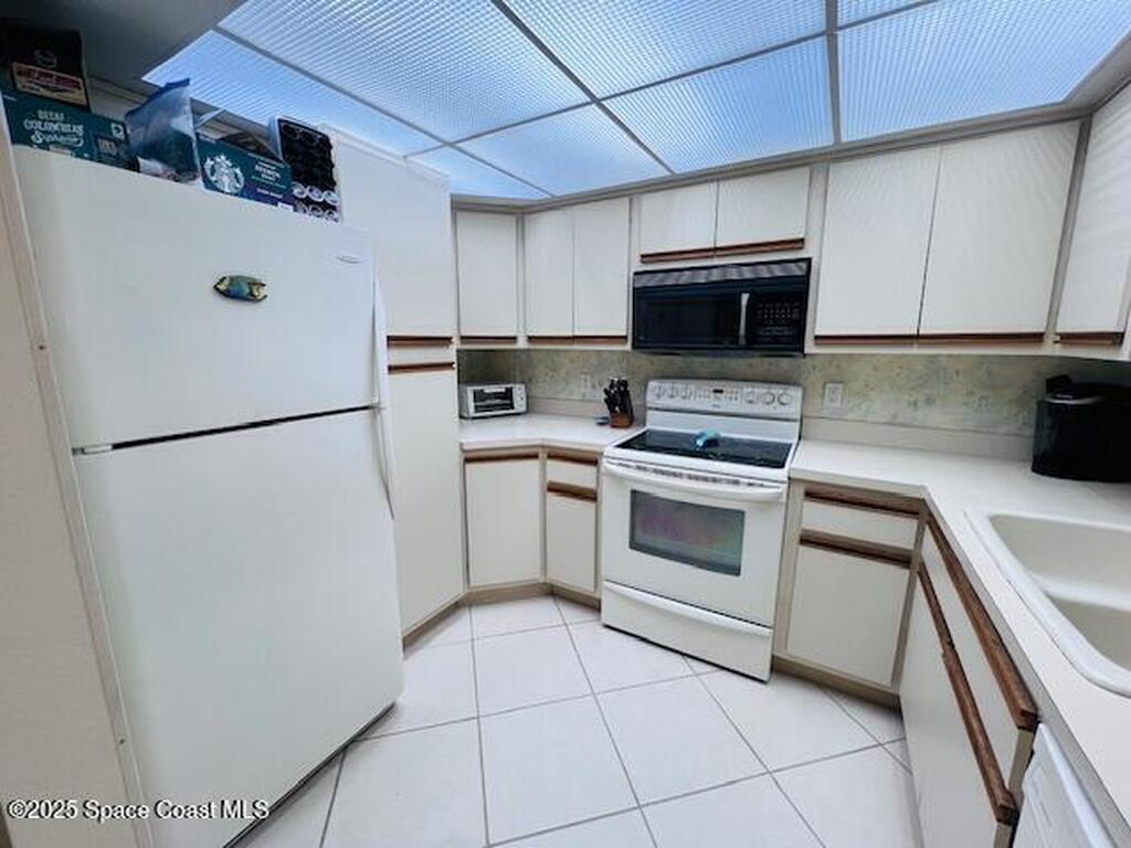 760 S Brevard Avenue, Cocoa Beach, FL 32931