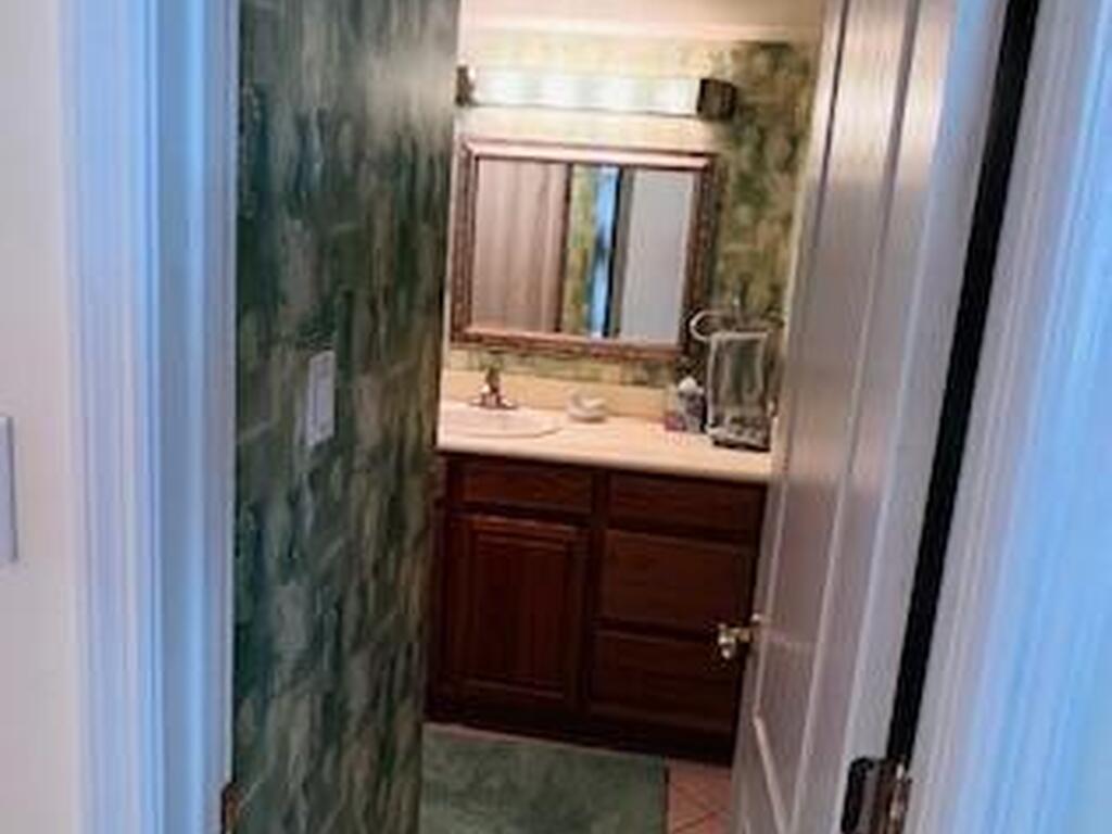 760 S Brevard Avenue, Cocoa Beach, FL 32931