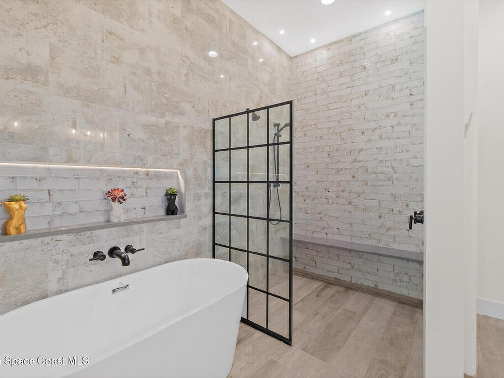 1441 Bay Shore Drive, Cocoa Beach, FL 32931