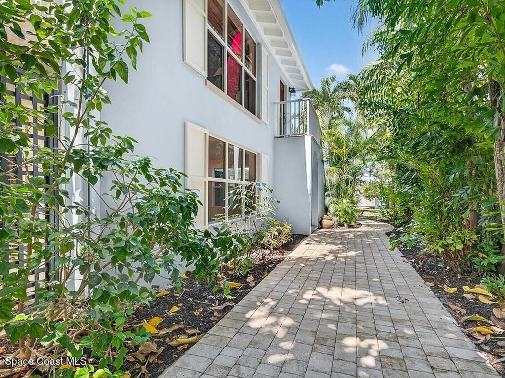 924 Coquina Lane, Vero Beach, FL 32963