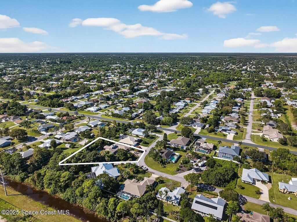 482 Arbor Street, Sebastian, FL 32958