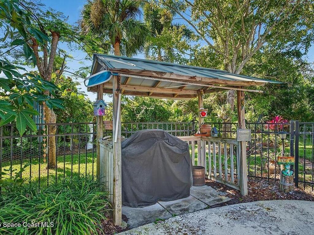 482 Arbor Street, Sebastian, FL 32958