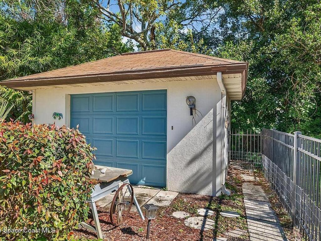 482 Arbor Street, Sebastian, FL 32958