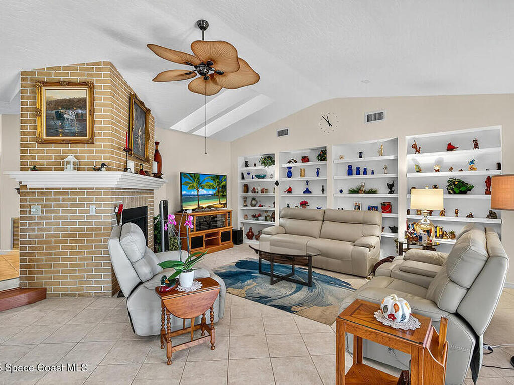 482 Arbor Street, Sebastian, FL 32958