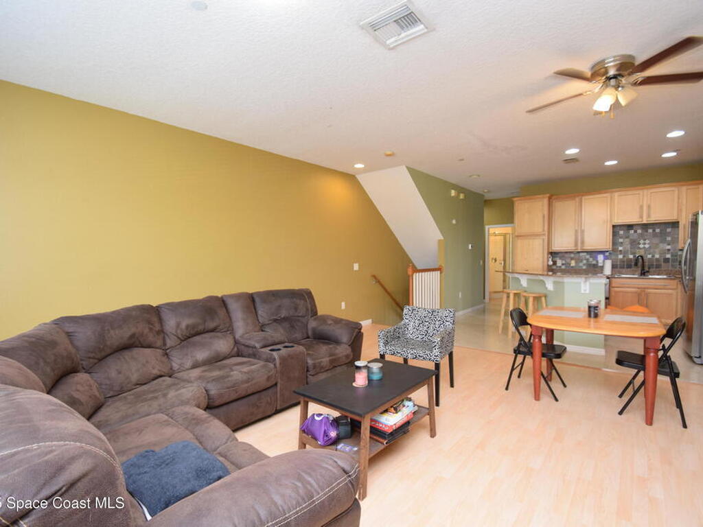 1327 Salem Orchard Lane, Brandon, FL 33510