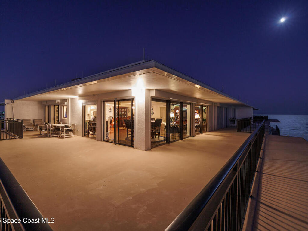 2100 N Atlantic Avenue, Cocoa Beach, FL 32931