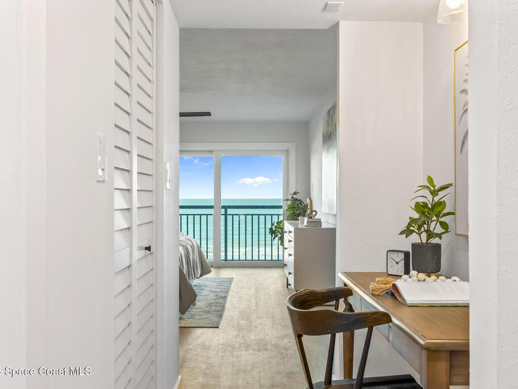 1305 S Atlantic Avenue, Cocoa Beach, FL 32931