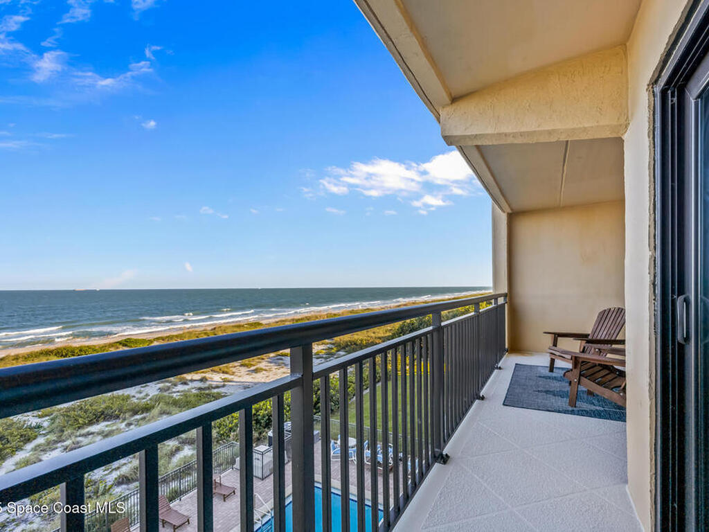 1305 S Atlantic Avenue, Cocoa Beach, FL 32931