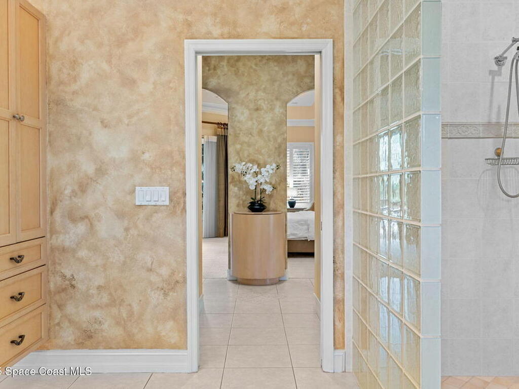 618 Deerhurst Drive, Melbourne, FL 32940