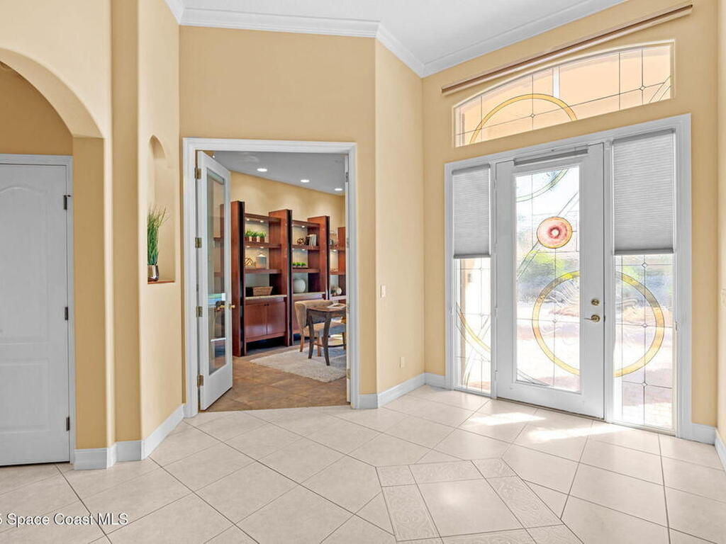 618 Deerhurst Drive, Melbourne, FL 32940