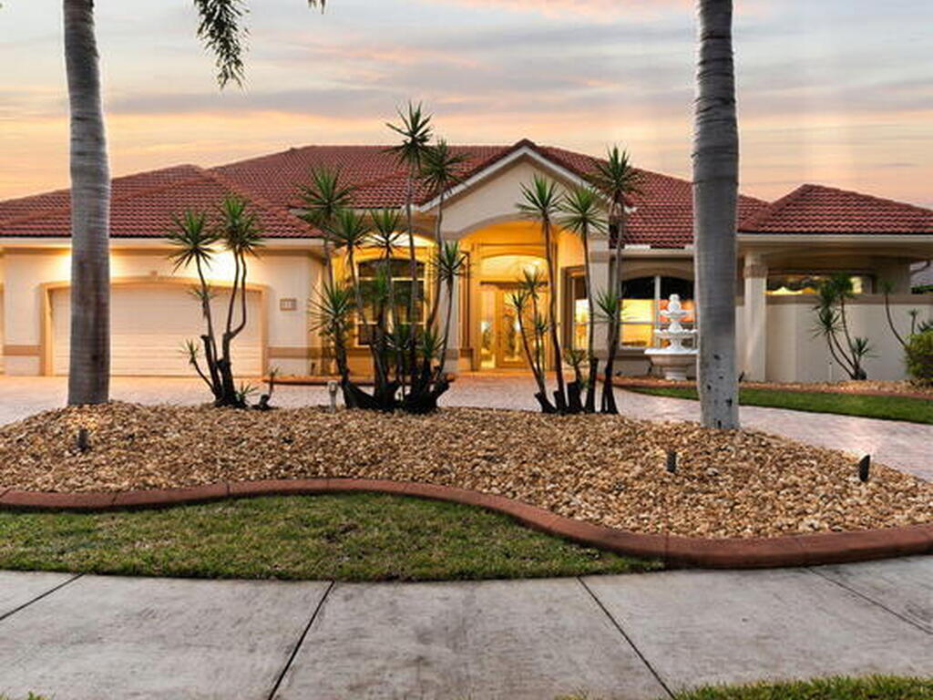 618 Deerhurst Drive, Melbourne, FL 32940