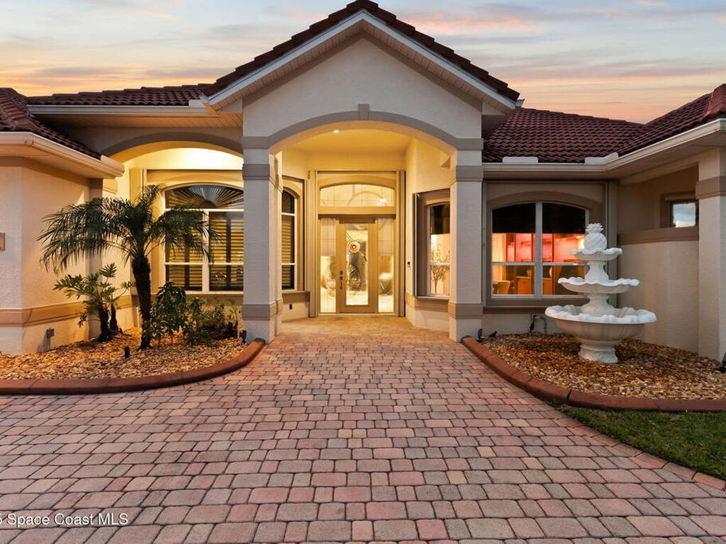 618 Deerhurst Drive, Melbourne, FL 32940