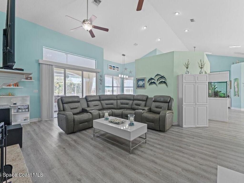 897 Belmont Place, Rockledge, FL 32955