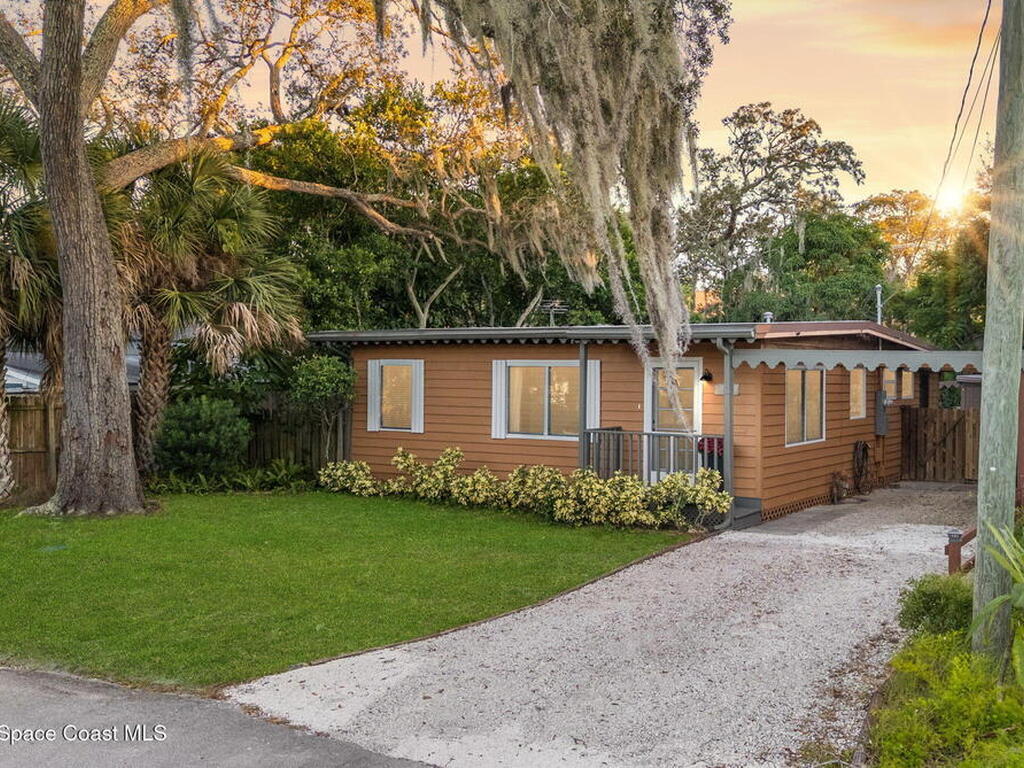 597 Old Oak Street, Melbourne, FL 32935