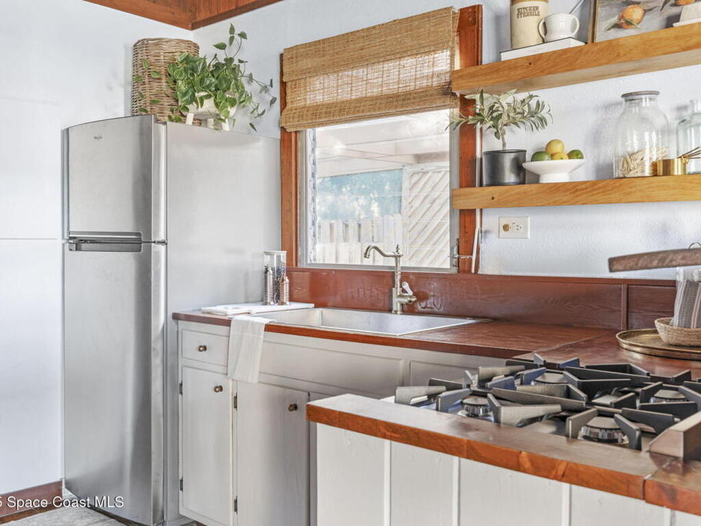 597 Old Oak Street, Melbourne, FL 32935